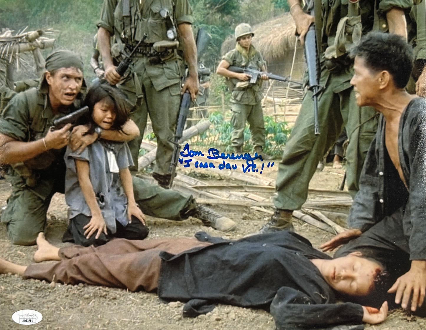 Tom Berenger rare movie quote "I Caca dau V.C.!" Platoon 11x14 JSA Authenticated