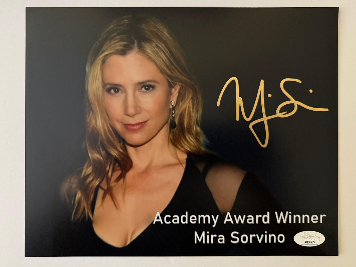 Mira Sorvino Academy Award Winner - JSA Authenticated Signed 8x10