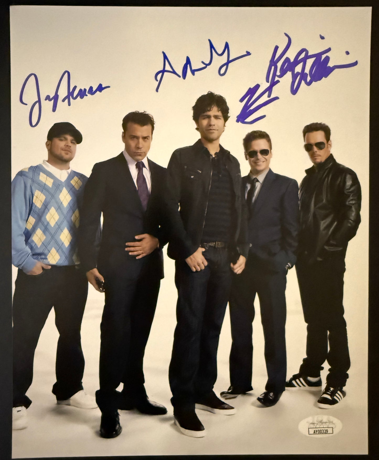 Entourage signed by Adrian Grenier, Kevin Connolly, Jerry Ferrara & Kevin Dillon 8x10 - JSA Authenticated