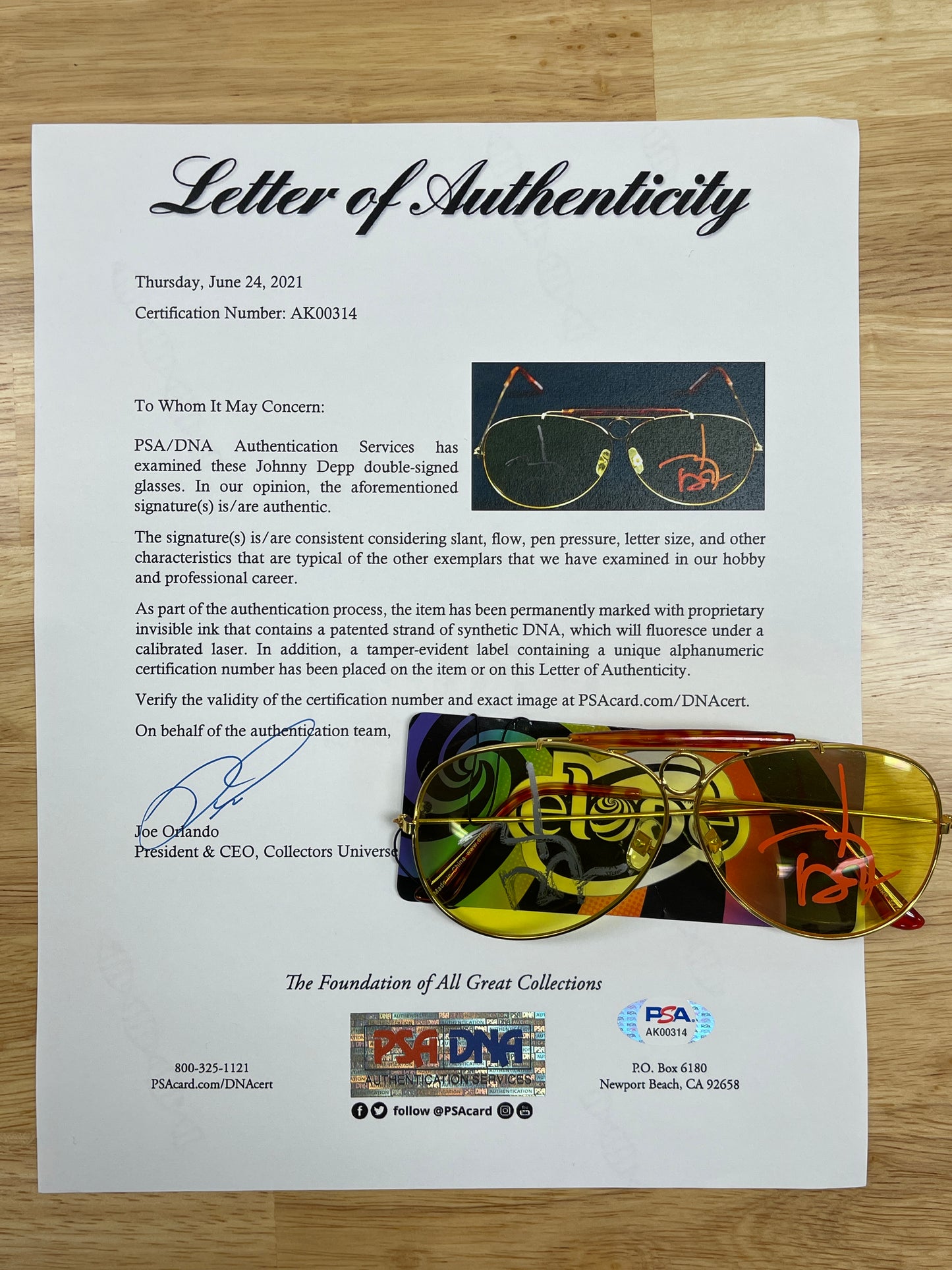 Johnny Depp "DUEL" signed Fear & Loathing Sun Glasses - PSA Full Letter #AK00314