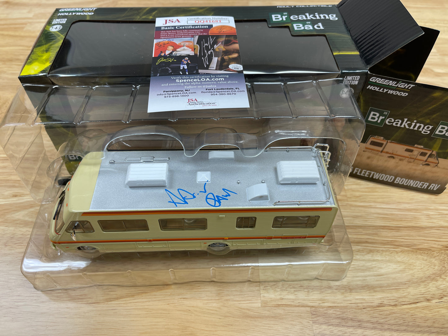 Aaron Paul Signed Greenlight Die Cast RV 1:43 scale Breaking Bad - JSA Certified