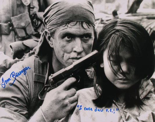 Tom Berenger with rare movie quote "I Caca dau Vee Cee!" Platoon 11x14 JSA Certified